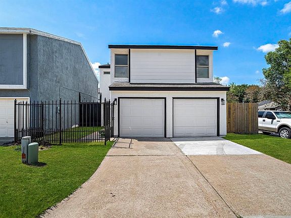 2nd image of 10329 Gladewood Dr
