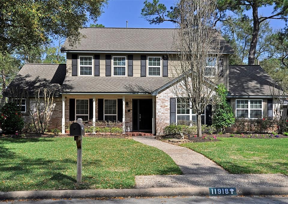 1st image of 11918 Moorcreek Dr