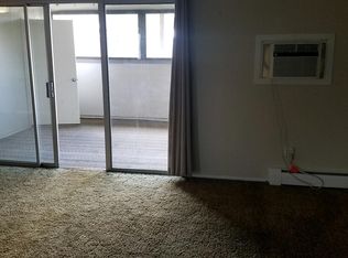 611 N 4th St APT 10, Sterling, CO 80751