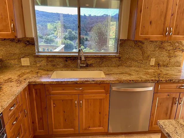 6525 Brookdale Dr — Photo 11