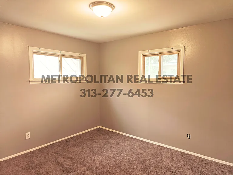 26680 Penn St — Photo 12
