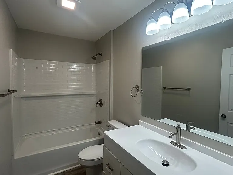 3812 W 55th St #A — Photo 14