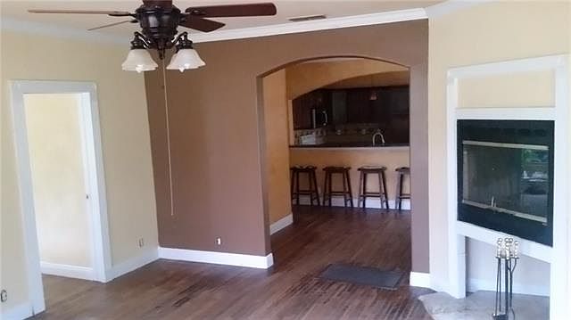 1st image of 903 N Rose Ave