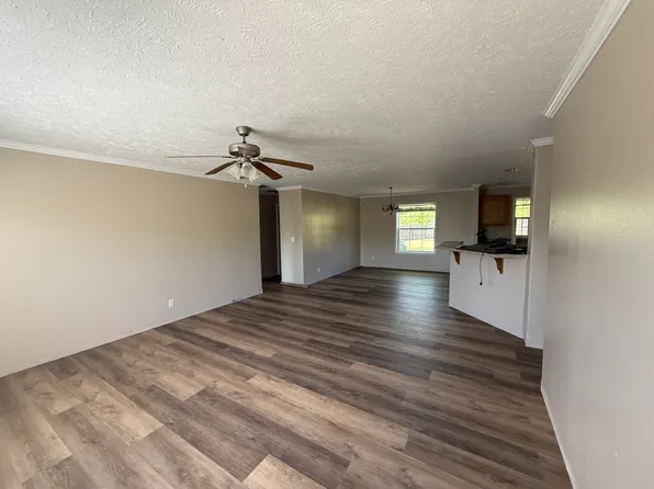 102 Doe Dr, Troy, AL 36081