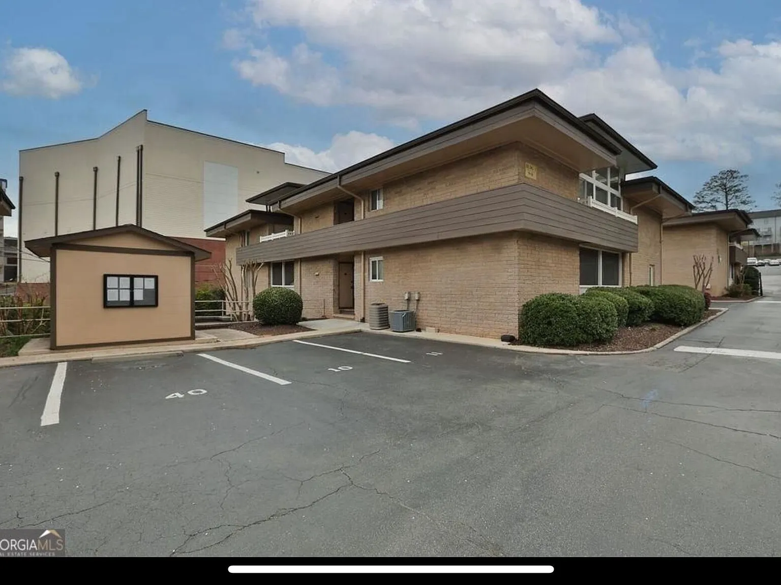 2 bed, 2.0 bath, 1176 sqft, $1,950 — Photo 3