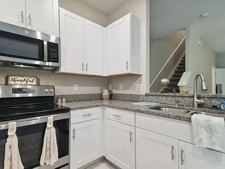 11905 Castine St — Photo 12