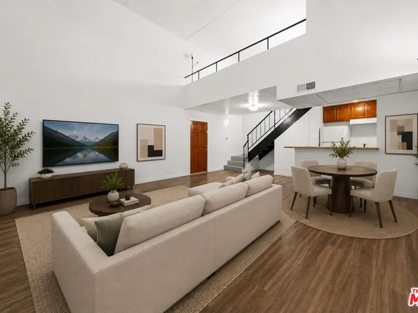 18645 Hatteras St Unit 285, Tarzana, CA 91356