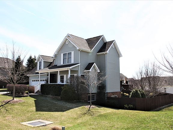 3rd image of 70 Alexander Ct