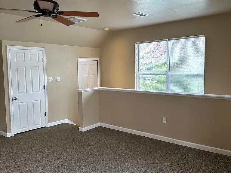 4255 Fanning Pl — Photo 2