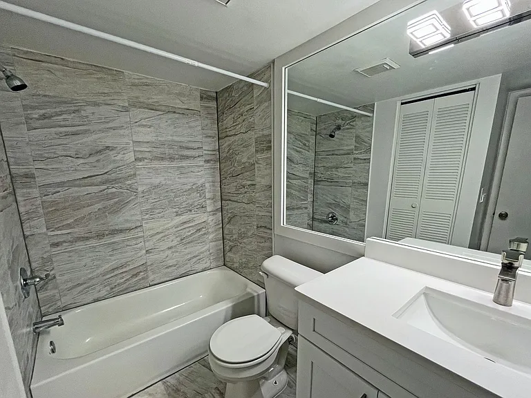 4207 Winding Moss Trl #208 — Photo 19