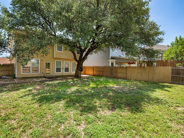 12719 Goldenrain Bay — Photo 16