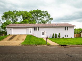 1229 Johnson St, Onalaska, WI 54650
