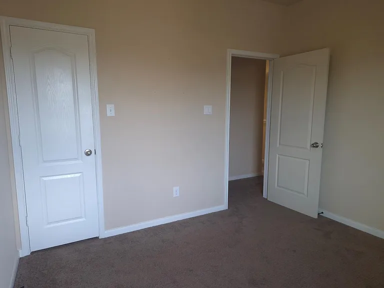 20703 Winghaven Dr — Photo 25