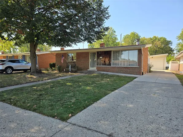 489 Henry Ruff Rd, Garden City, MI 48135