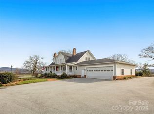 455 Nesbitt Dr, Mills river, NC 28759