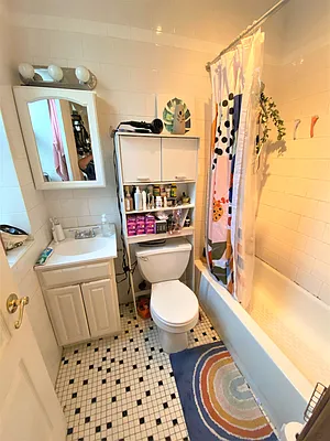 Rented by Virtual Real Estate | media 21