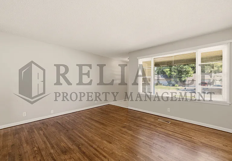 2017 S Green Acres Dr — Photo 12
