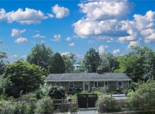 4120 Briarcliffe Rd, Winston Salem, NC 27106