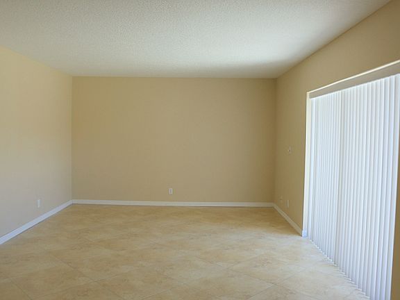 3rd image of 5867 SE Riverboat Dr #428