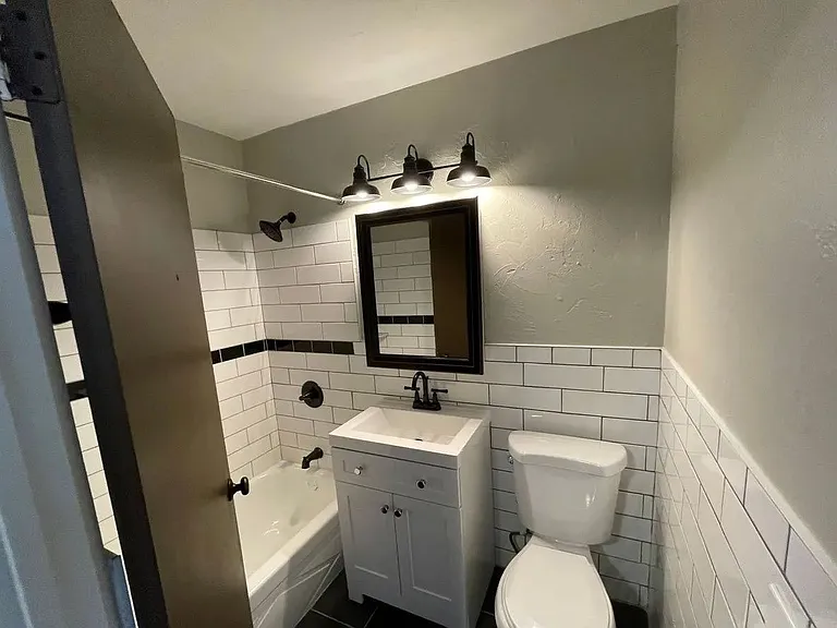 3816 Nicollet Apartments — Photo 21