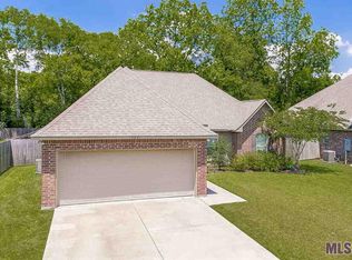 1354 Rue Riviere Dr, Port Allen, LA 70767