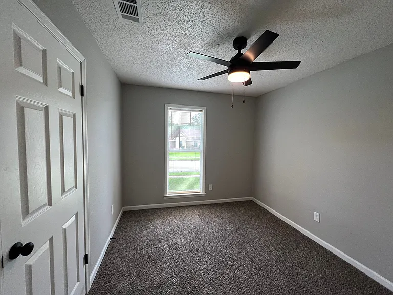 3861 Innsbrook Dr — Photo 2
