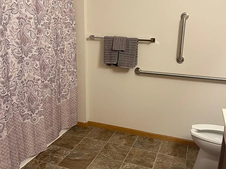1 Bedroom Handicap Bathroom