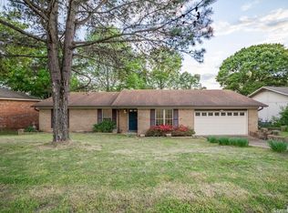 7 Hayfield Rd, Little Rock, AR 72207