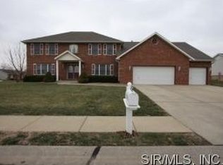 801 Fieldpoint Ct, O Fallon, IL 62269