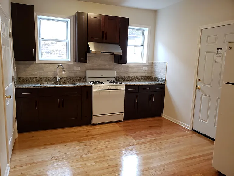 3433 S Leavitt St #2 — Photo 8