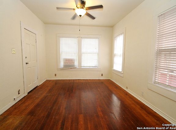 3rd image of 220 Beauregard APT 1