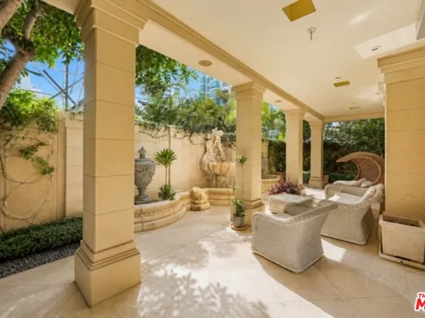 10375 Wilshire Blvd APT 1B, Los Angeles, CA 90024