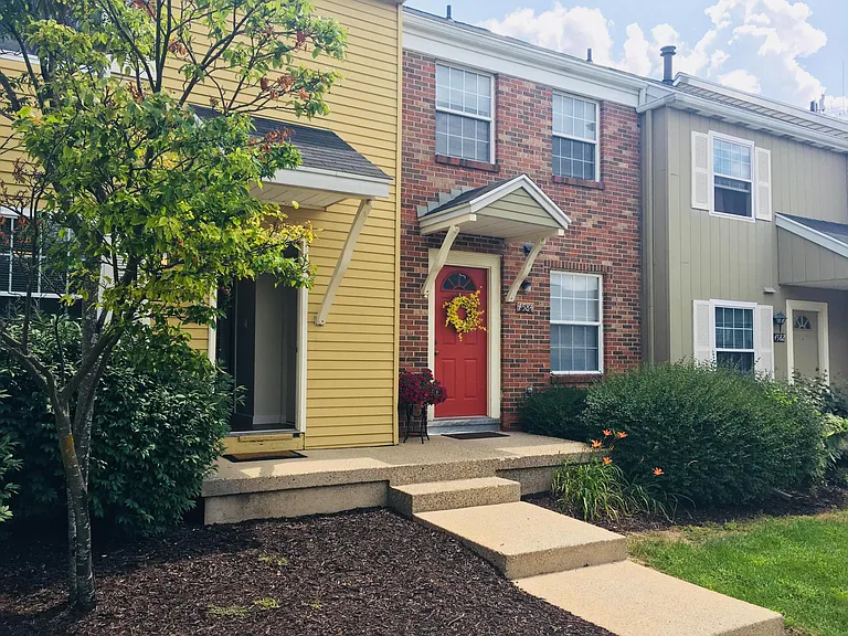 4603 Moffett Rd NW — Photo 1