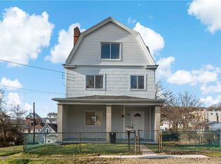 58 Locust St, Mc Kees Rocks, PA 15136