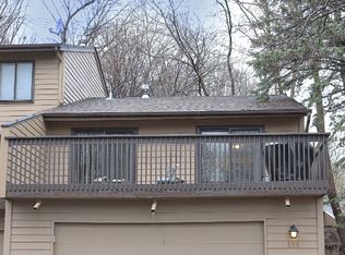 455 W Eagle Lake Dr, Maple Grove, MN 55369