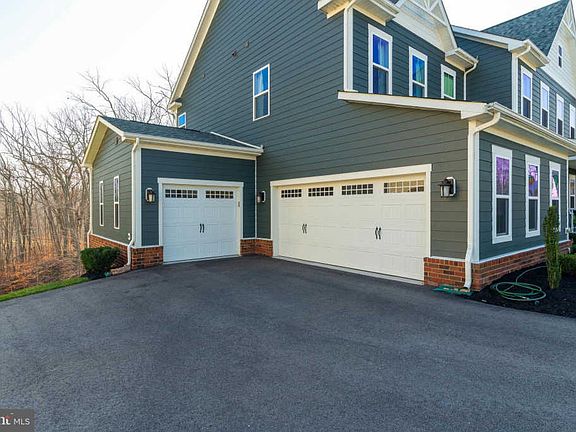 2nd image of 17163 Belle Isle Dr