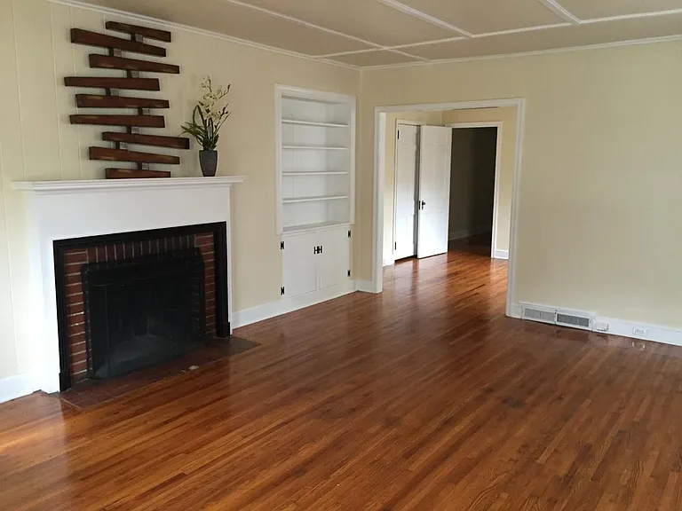 708 Walnut Ave — Photo 2