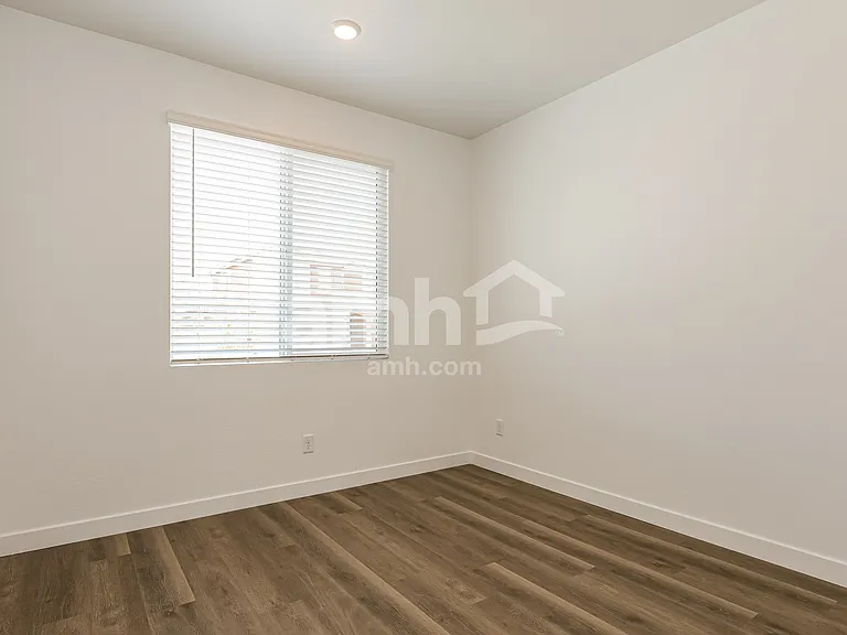 20177 W Thomas Rd #348 — Photo 16