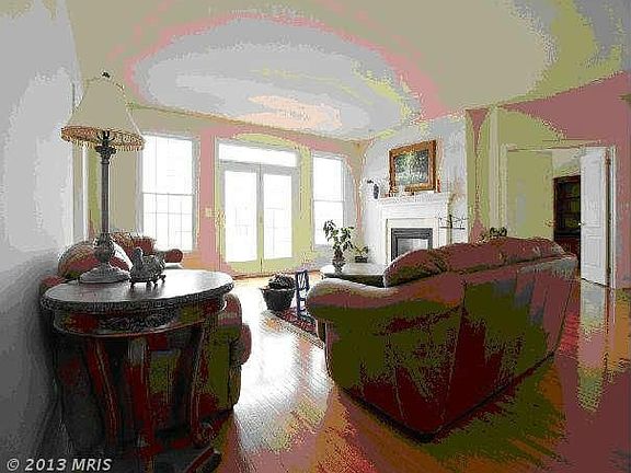 3rd image of 15256 Golf View Dr