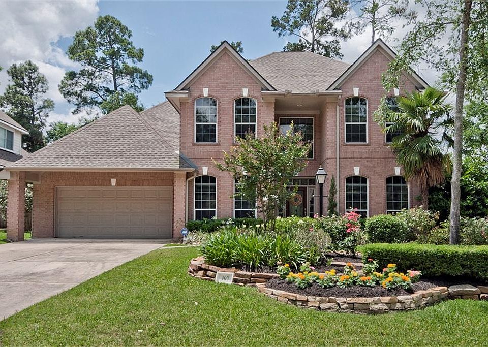 5 Bedroom,4.5 Bath home built by Emerald HomeBuilders-near the end of a tree-lined cul-de-sac street.