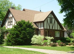 236 Cherokee Rd, Pontiac, MI 48341