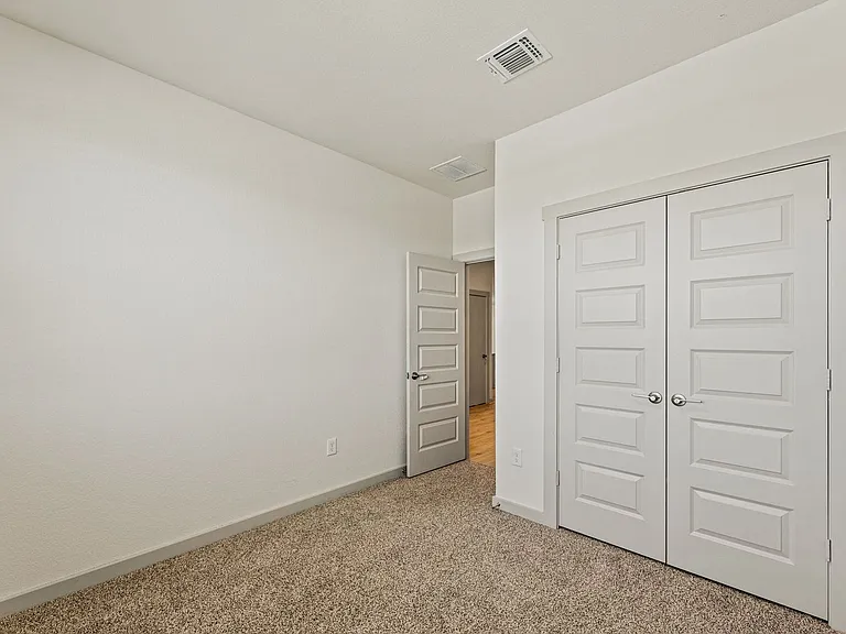 10906 Fulton Ave — Photo 27