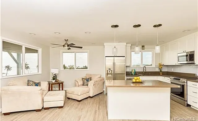 open kitchen, breezy, ocean view