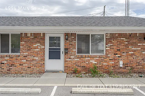 4994 Main St Photo 1