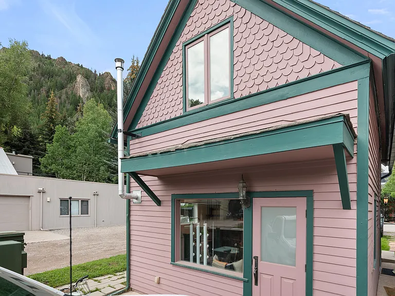 331 W Main St #B — Photo 20