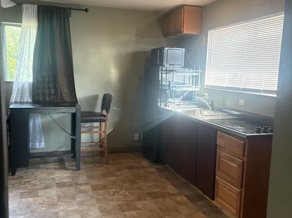 1402 Canterbury Dr #B, Fairfield, CA 94533