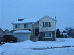 1015 Derby Dr, Sun Prairie, WI 53590