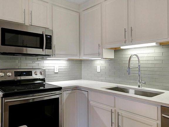 5th image of 825 N 4th St Unit 201
