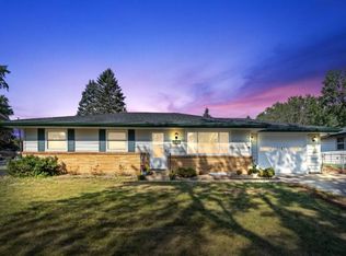 2183 Mapleview Ave E, Maplewood, MN 55109