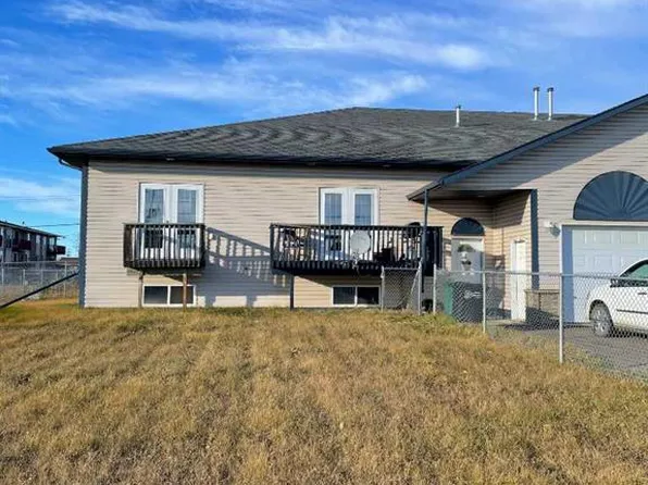 10310 E 98th St Unit B, High Level, AB T0H 1Z0